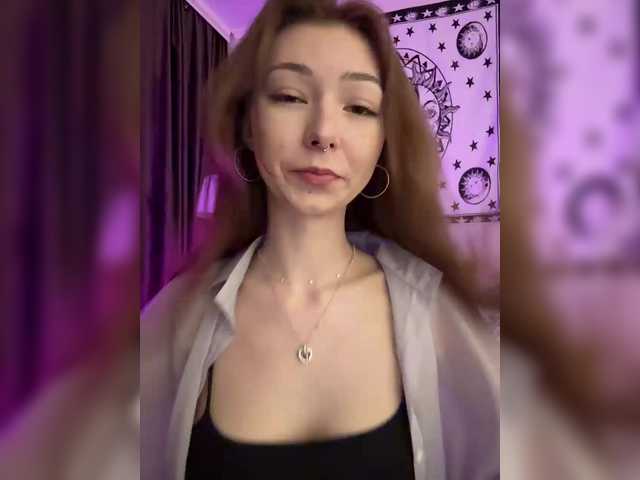 CrazyAleona's BongaCams show and profile
