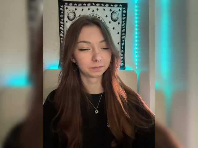 CrazyAleona's BongaCams show and profile