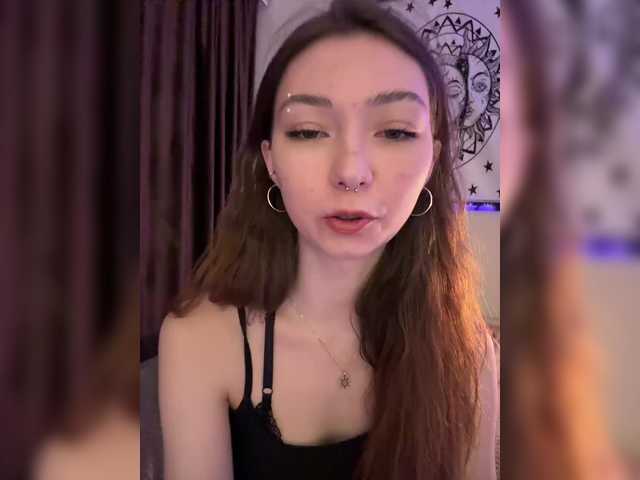 CrazyAleona's BongaCams show and profile