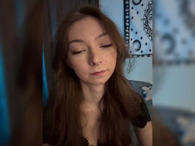 CrazyAleona's BongaCams show and profile