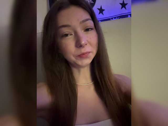 CrazyAleona's BongaCams show and profile