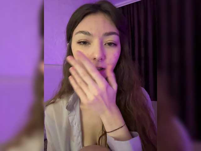  CrazyAleona chat room