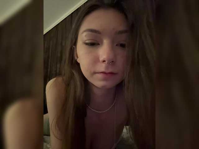 CrazyAleona's BongaCams show and profile