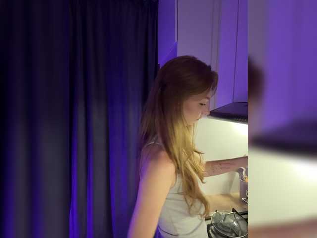 CrazyAleona's BongaCams show and profile