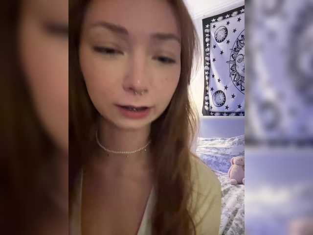 CrazyAleona's BongaCams show and profile