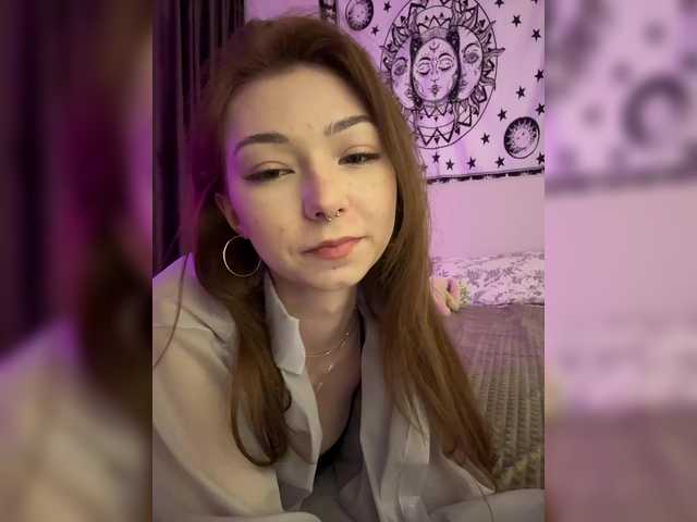 CrazyAleona's BongaCams show and profile