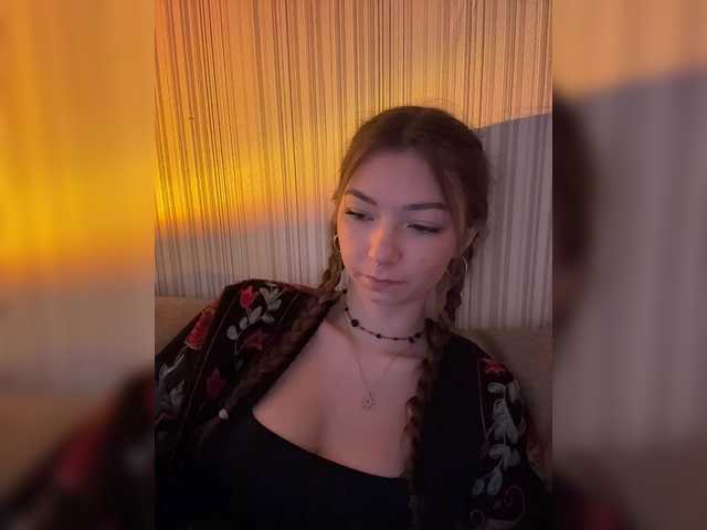 CrazyAleona's BongaCams show and profile