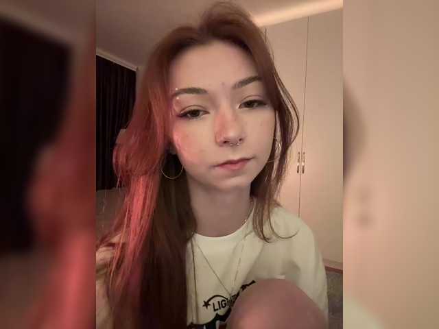 CrazyAleona's BongaCams show and profile