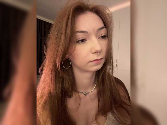 CrazyAleona's BongaCams show and profile