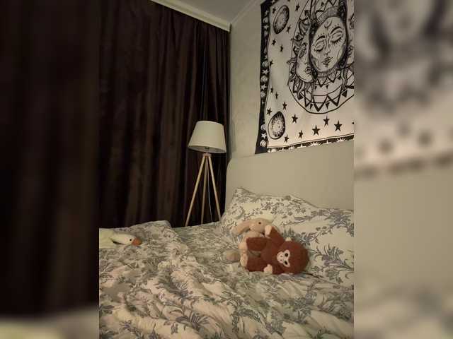 CrazyAleona's BongaCams show and profile