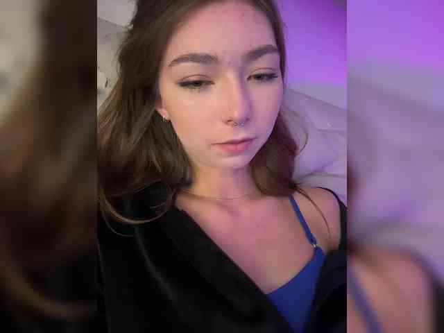 ShyAlya webcam