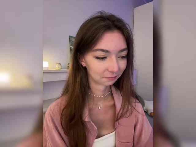 ShyAlya webcam