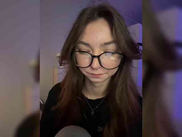 ShyAlya webcam