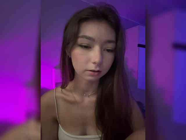 ShyAlya webcam