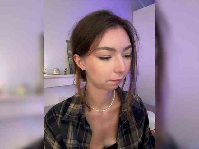 ShyAlya webcam