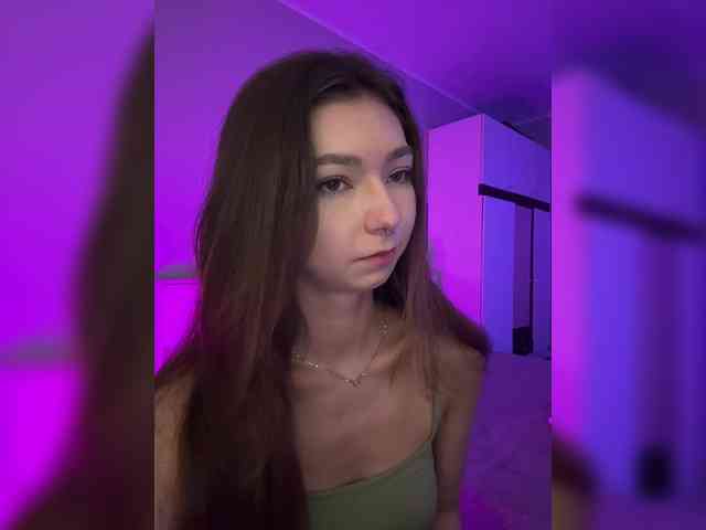 ShyAlya webcam
