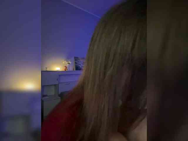 ShyAlya webcam