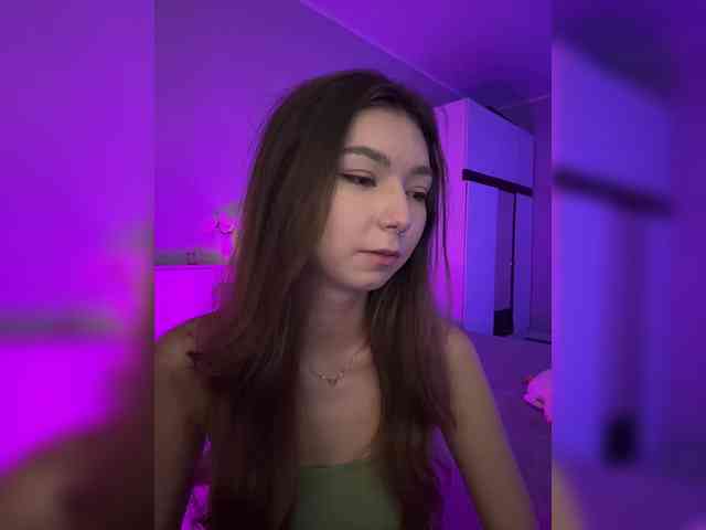 ShyAlya webcam
