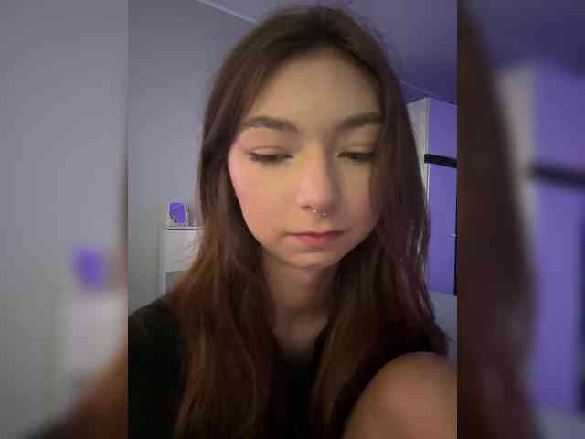 ShyAlya webcam