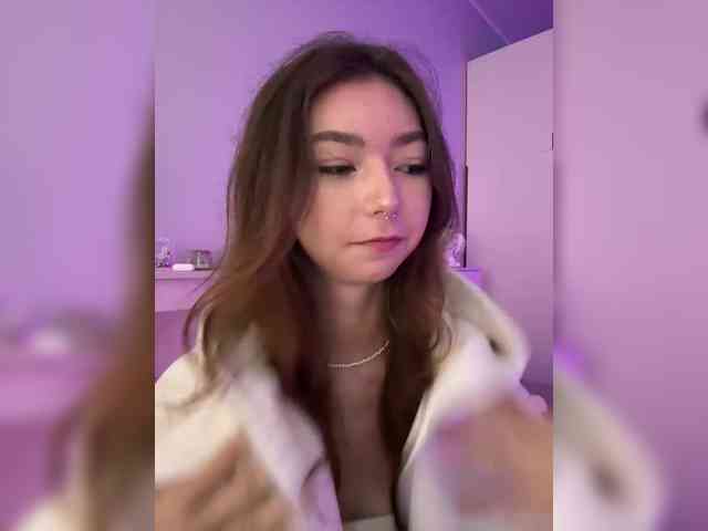 ShyAlya webcam
