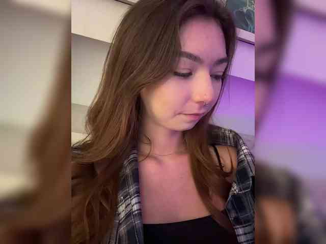 ShyAlya webcam