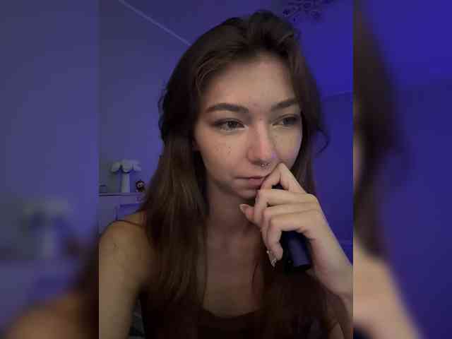 ShyAlya webcam