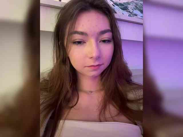 ShyAlya webcam