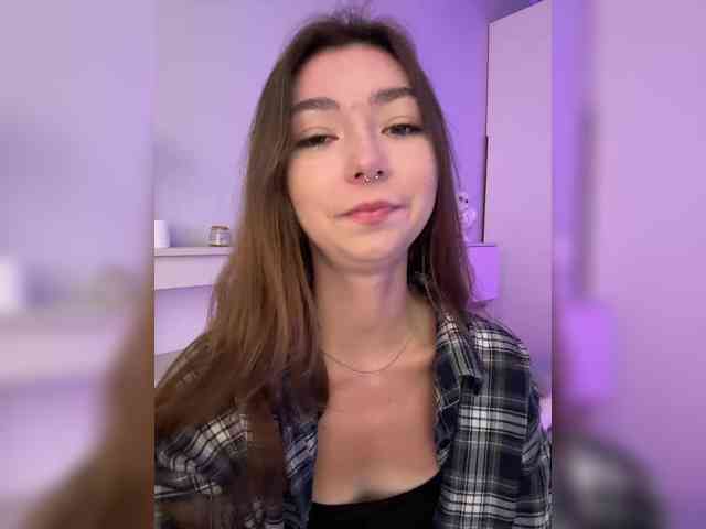 ShyAlya webcam