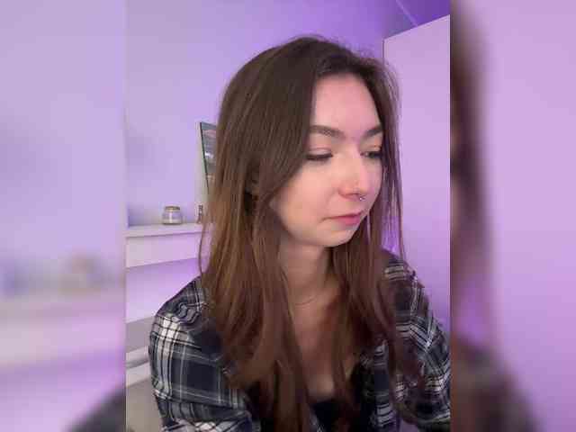ShyAlya webcam