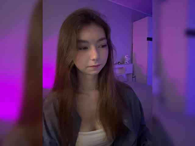 ShyAlya webcam