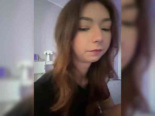 ShyAlya webcam