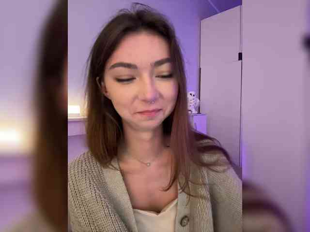 ShyAlya webcam