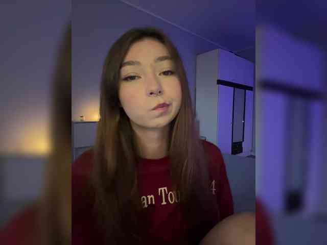 ShyAlya webcam