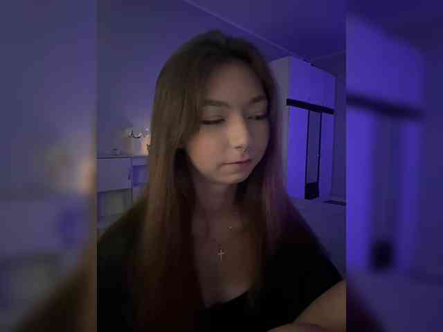 ShyAlya webcam