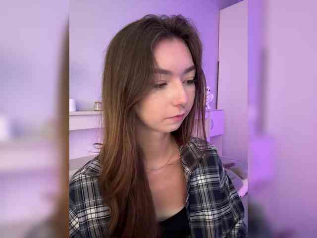 ShyAlya webcam