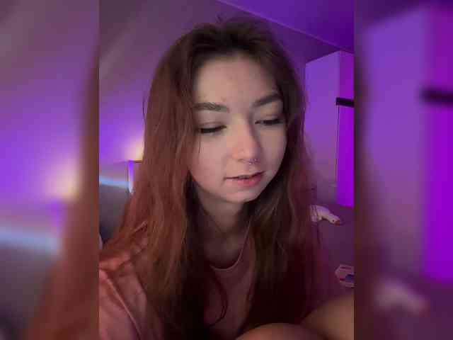 ShyAlya webcam