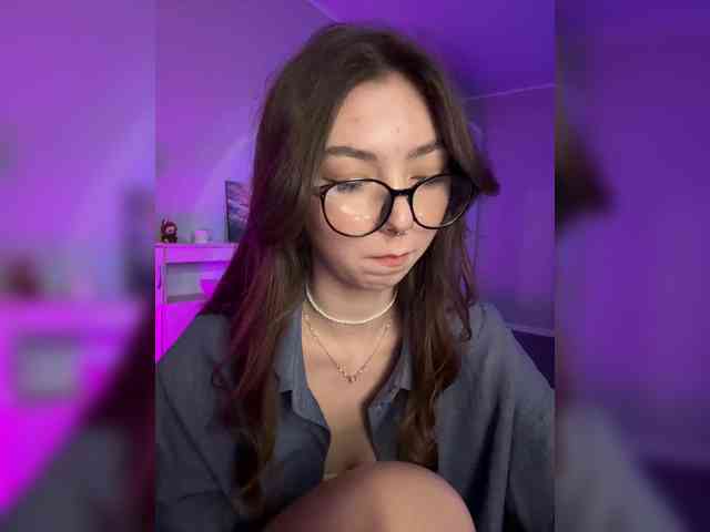 ShyAlya webcam