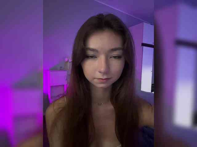 ShyAlya webcam