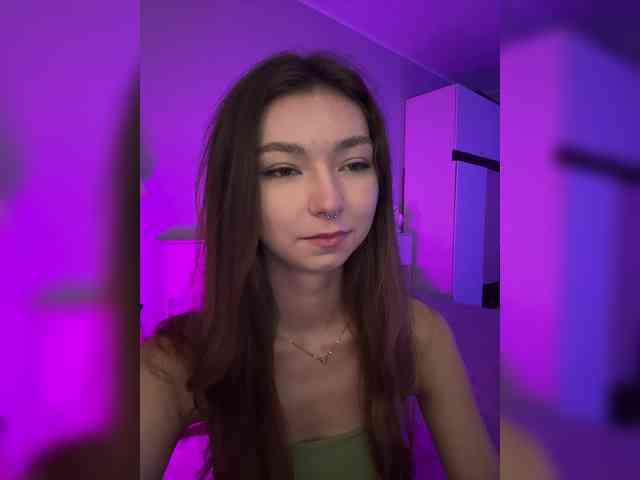 ShyAlya webcam