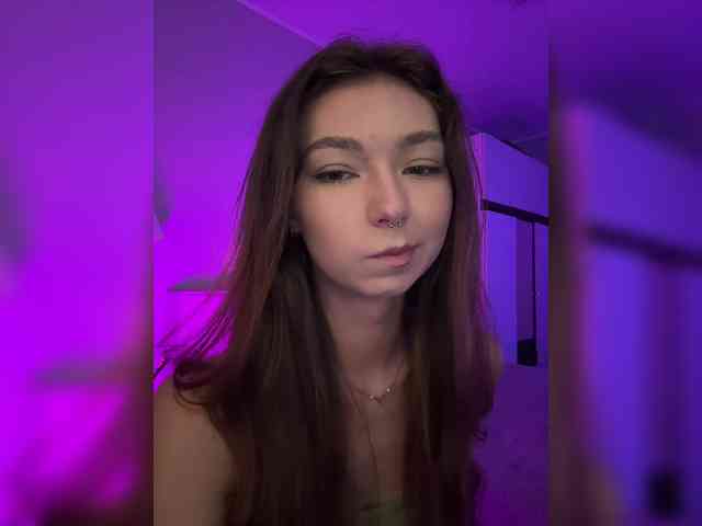 ShyAlya webcam