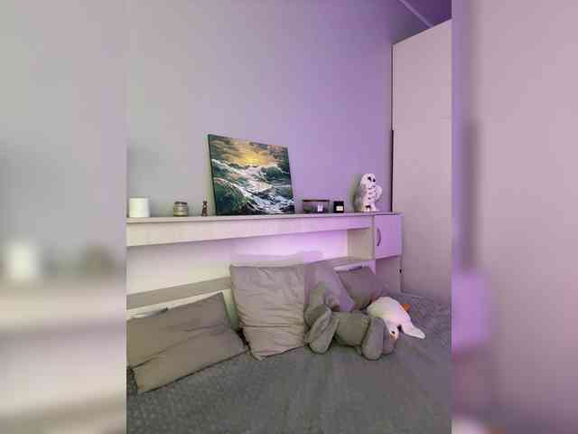 ShyAlya webcam