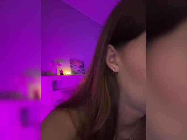 ShyAlya webcam