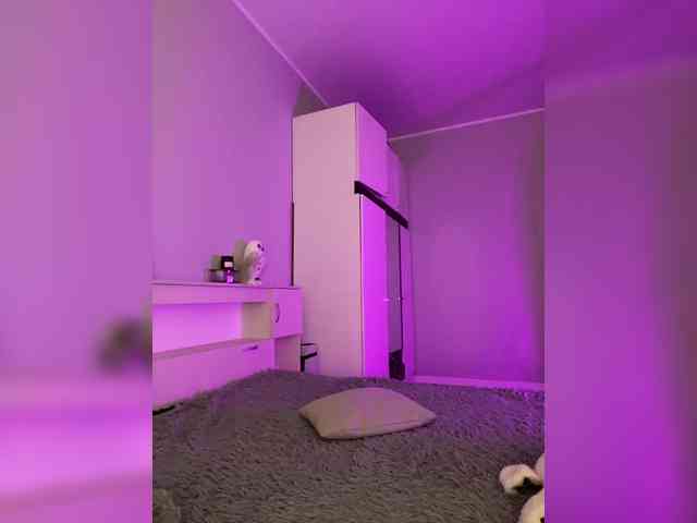 ShyAlya webcam
