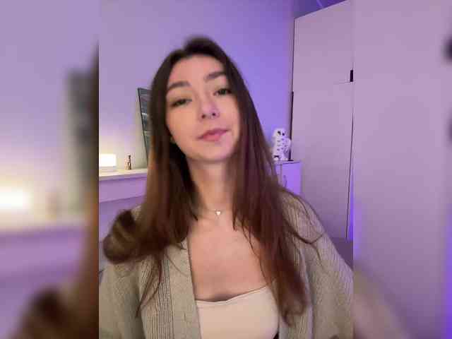 ShyAlya webcam