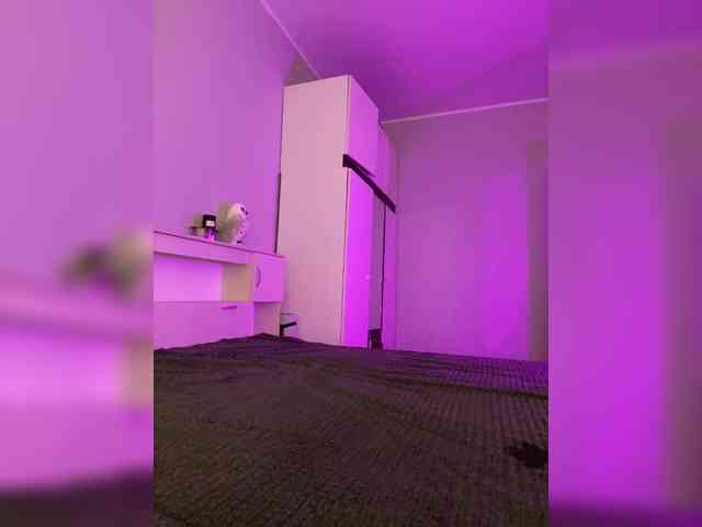 ShyAlya webcam