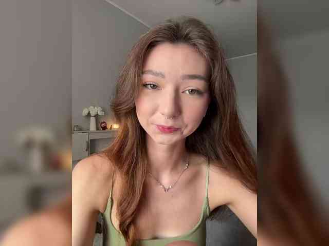 ShyAlya webcam