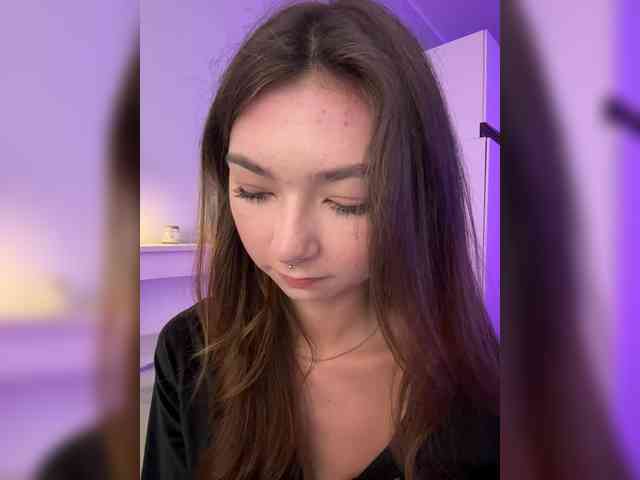 ShyAlya webcam