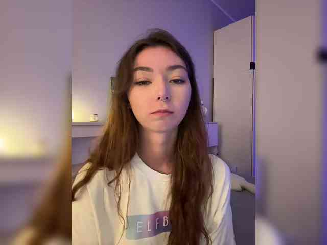 ShyAlya webcam