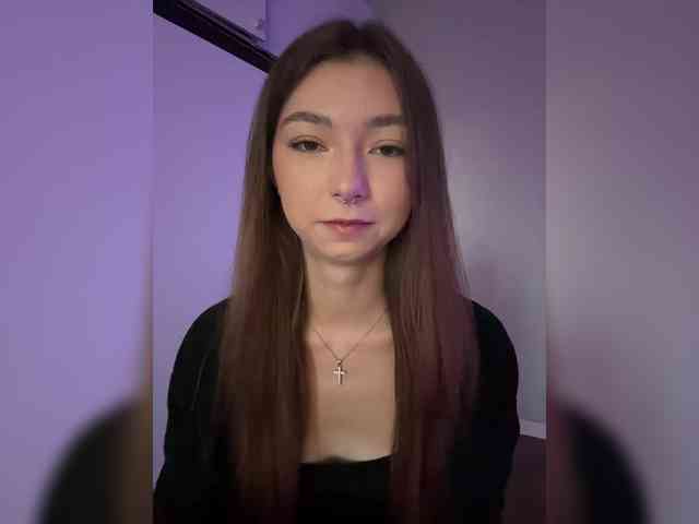 ShyAlya webcam