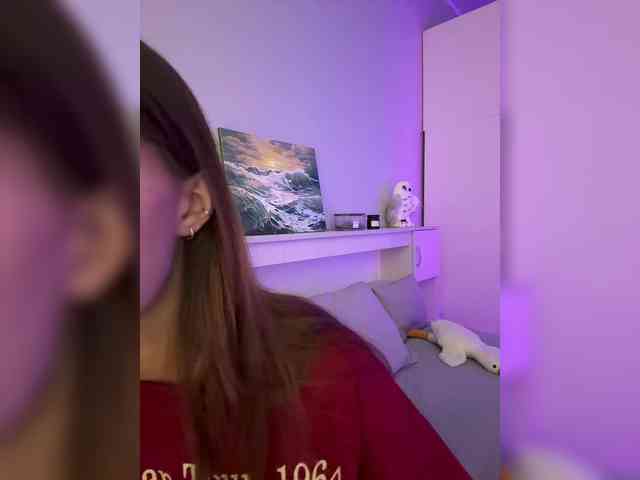 ShyAlya webcam